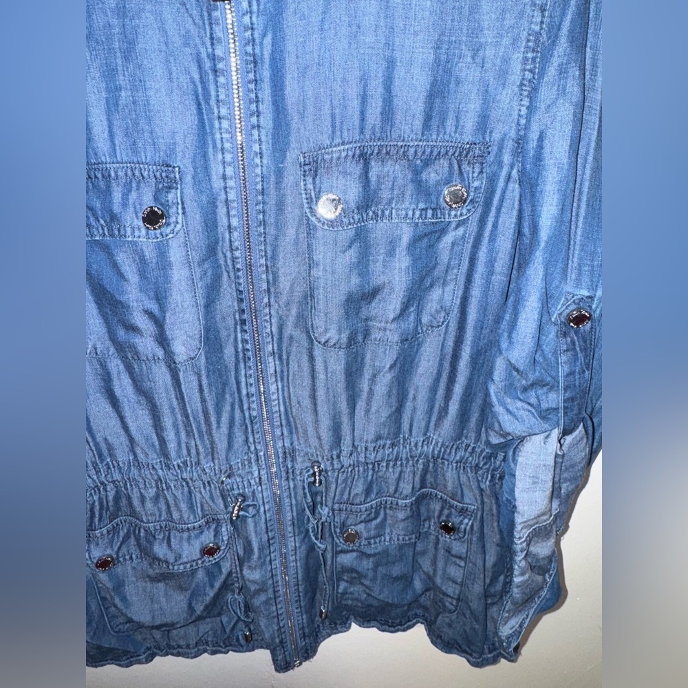 Calvin Klein Women’s Chambray Utility Jean Jacket Size Large - Picture 5 of 7
